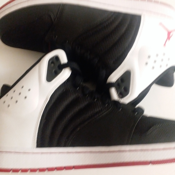 Jordan shoes - Picture 3 of 4